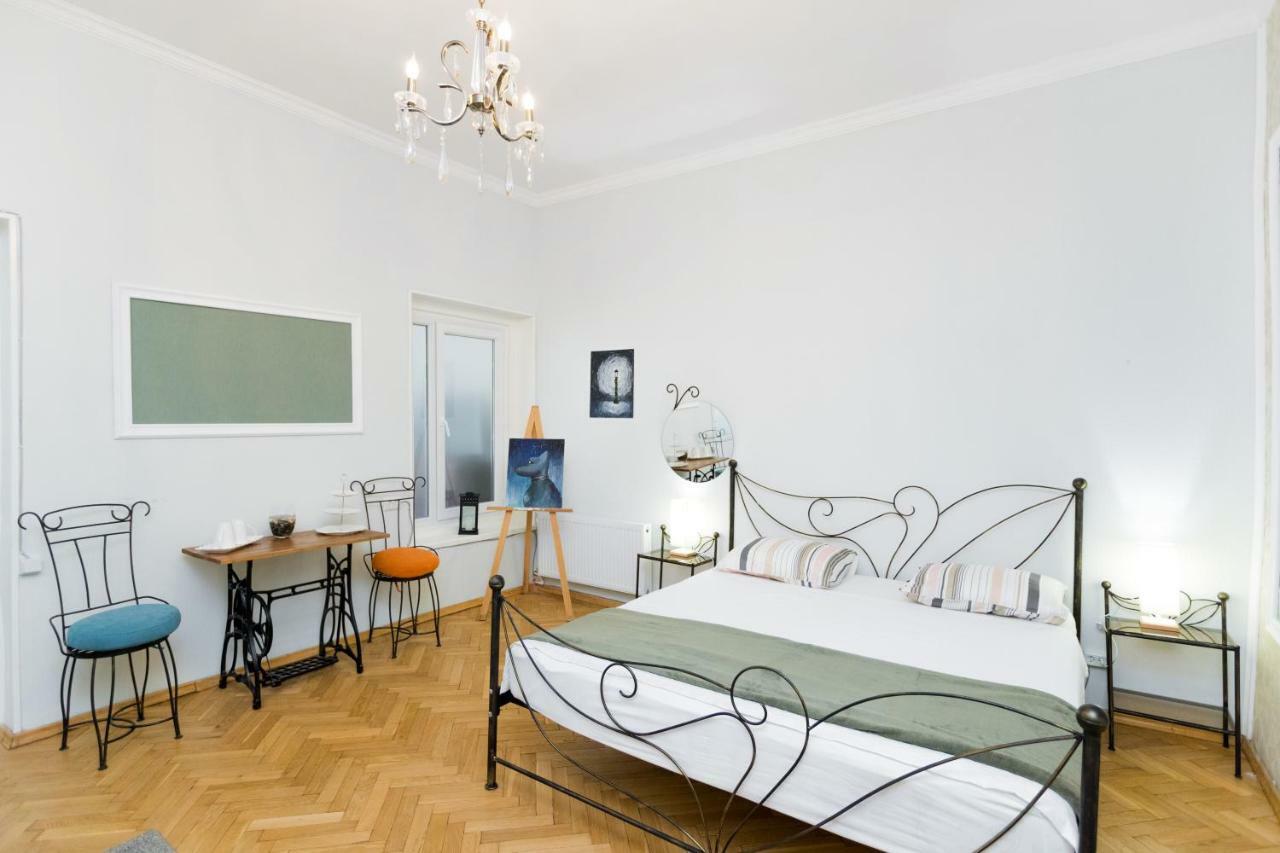 Sololaki 18 Apartment Tbilisi ภายนอก รูปภาพ